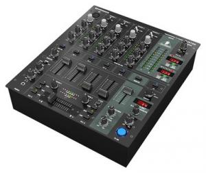 Behringer DJX750