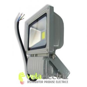 100W REFLECTOR LED