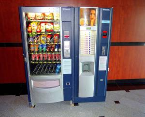 Automate mancare tip vending, SAECO - SC ULPIA MMIC SRL
