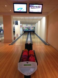 2 piste bowling QubicaAMF in stoc, complet echipate, QubicaAmf USA - SC  PACIFIC SPORT SRL