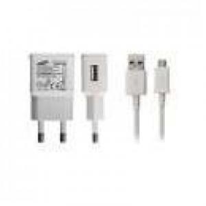 Incarcatoare Incarcator microUSB Nokia E72 2000mAh In Blister Alb