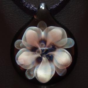 Bijuterii unicat - pandantiv floral
