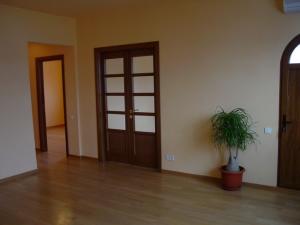 Apartament in zona Cotroceni, 5 camere in vila