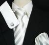 Set cravata, butoni si batista din matase 100% argintiu cu alb Vincenzio Valente perfect pentru mire