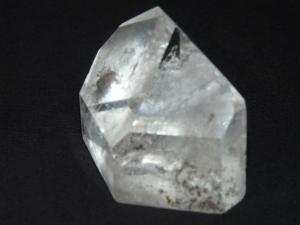Cristal de quartz clar de cea mai buna calitate fatetat