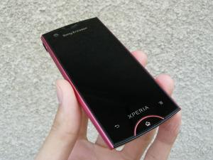 Sony Ericsson XPERIA Ray Pink