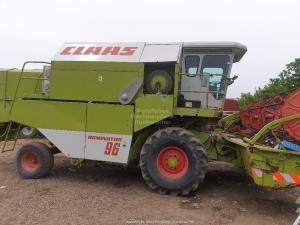 Combine agricole claas