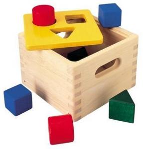 Cutie cu forme geometrice, 12+ luni, Plan Toys