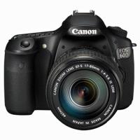 Canon EOS 60D + EF-S 17-85 IS 18 Mpix, Display 7,7cm, Video Full HD