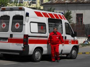 Transport sanitar cu ambulanta Crucii Rosii Romane - Filiala Bacau